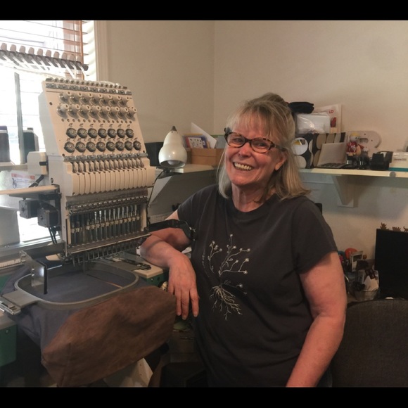 Meet your Posher, Bridget - Picture 4 of 4